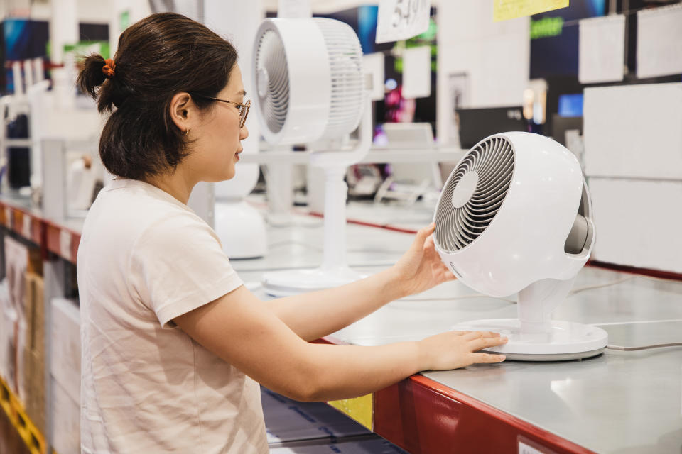 安全充電習慣：看清楚國外電器產品的電壓（示意圖/Getty Image）