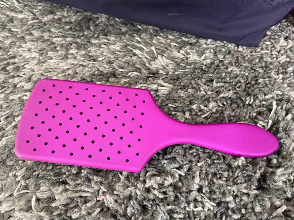 pink wet brush