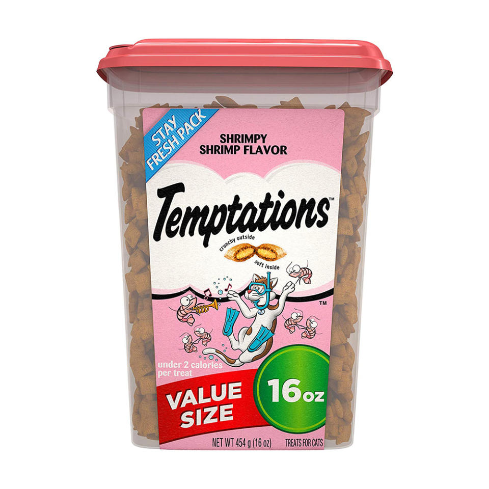 Score a value-sized tub of these popular cat treats at a discount, today only. (Photo: Amazon)