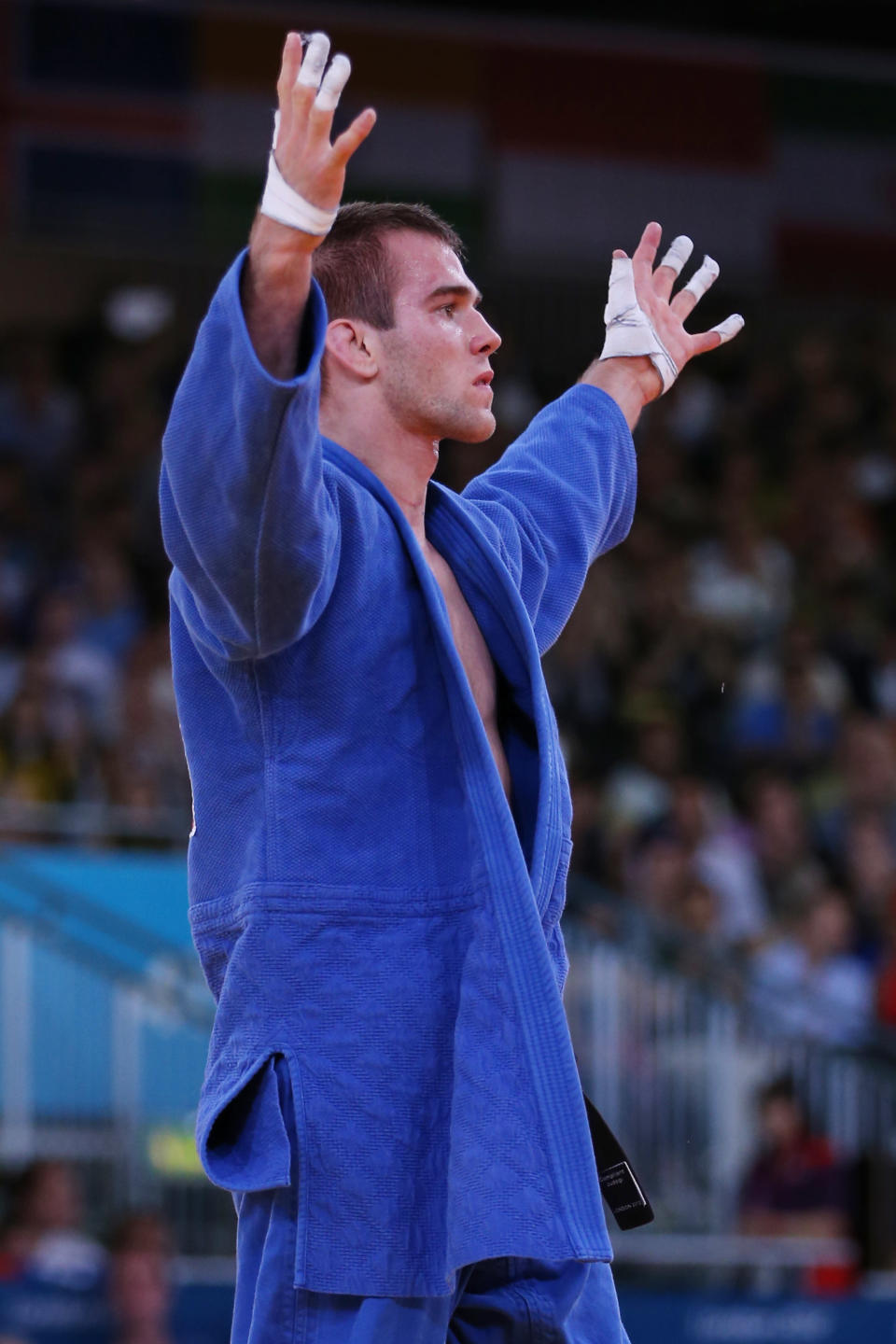 LONDON, ENGLAND - JULY 31: Antoine Valois-Fortier of Canada competes against Emmanuel Lucenti of Argentina in the Men's -81 kg Judo on Day 4 of the London 2012 Olympic Games at ExCeL on July 31, 2012 in London, England. (Photo by Quinn Rooney/Getty Images)