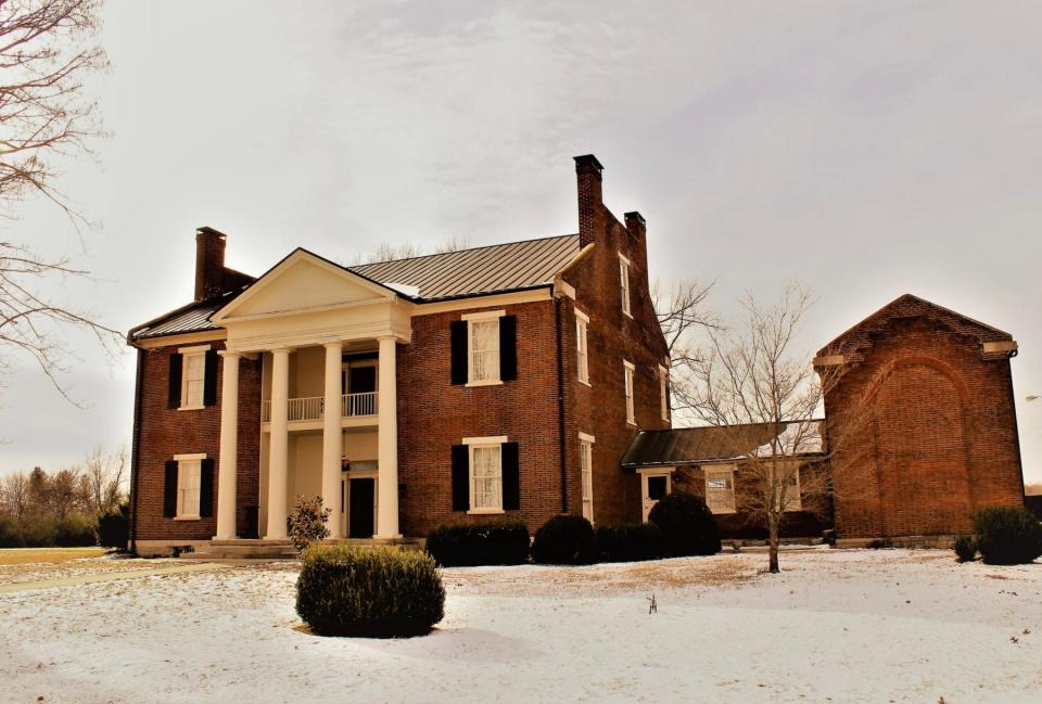 Elm Springs is a Greek Revival mansion built in 1837 bymaster builder Nathan Vaught. It part of the national headqaurters of the Sons of Confederate Veterans.