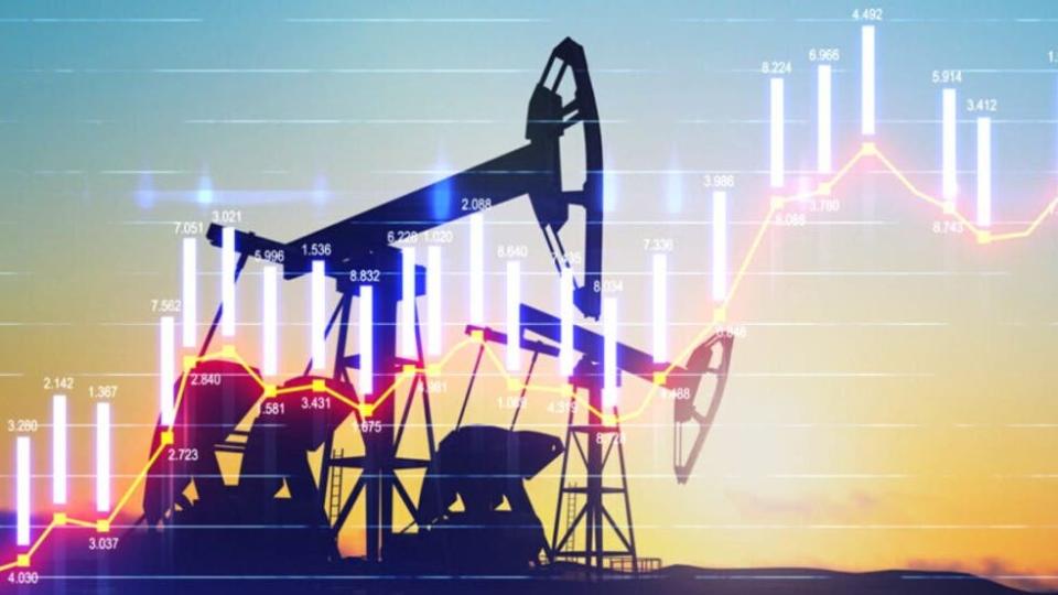 Oil Holds At $80 As Iranian Leaders Die In Crash, Saudi Crown Prince Delays Japan Trip; Natural Gas Spikes 40% In May