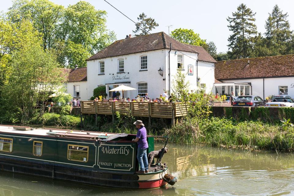 Weekend trips from London - The Dundas Arms