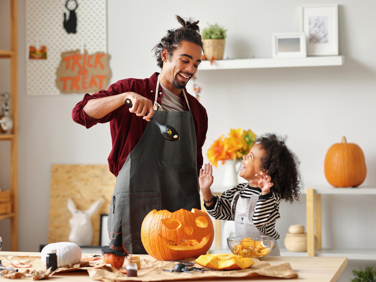 Pumpkin Glove Scraper Cleaning & Carving Kit - Adult & Kid