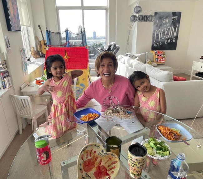 hoda kotb with her daughters