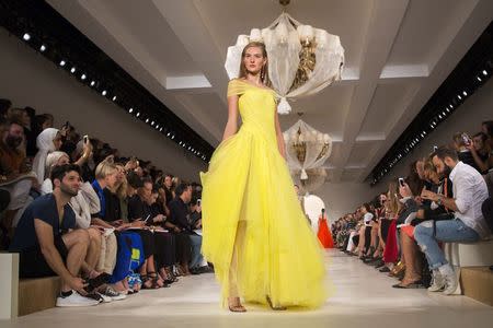 A model presents a creation from the Ralph Lauren Spring/Summer 2015 collection during New York Fashion Week September 11, 2014. REUTERS/Lucas Jackson