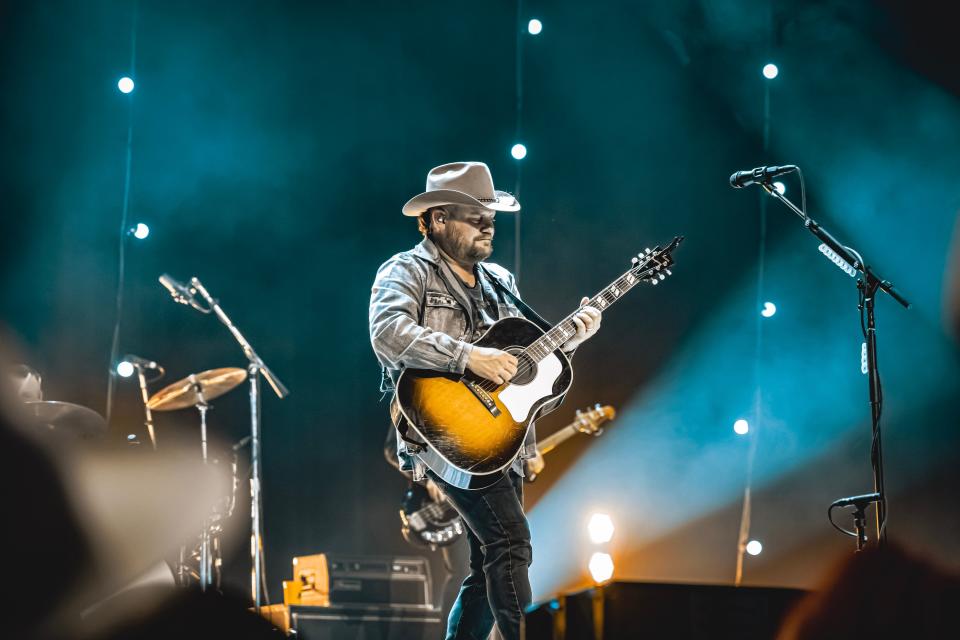 44-year-old Randy Rogers is two-plus decades into an acclaimed country music career