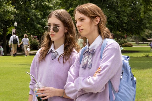 Gabbi (Talia Ryder) gives Eleanor (Maya Hawke) the tour of campus.<p>Photo: Kim Simms/Courtesy of Netflix</p>