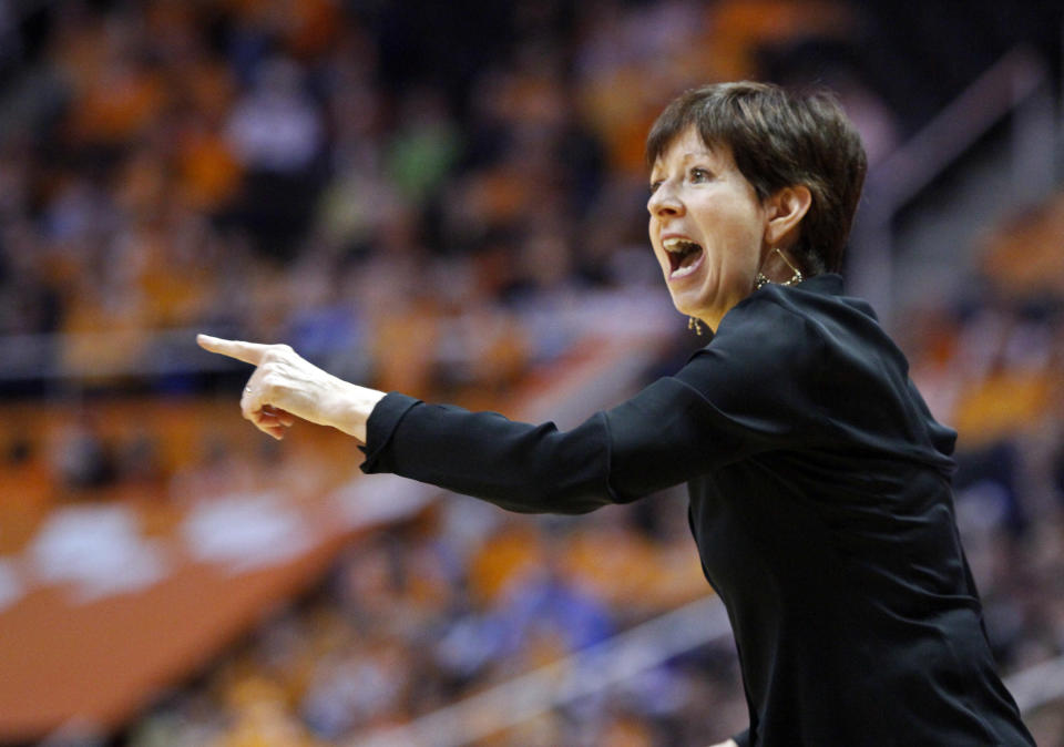 Notre Dame head coach Muffet McGraw yells to her team in the second half of an NCAA college basketball game against Tennessee Monday, Jan. 20, 2014, in Knoxville, Tenn. Notre Dame won 86-70. (AP Photo/Wade Payne)