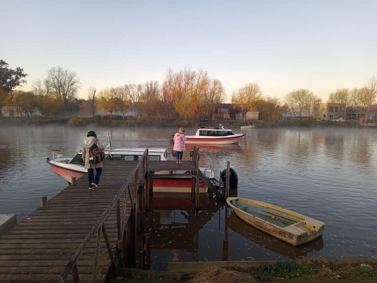 La comunidad educativa celebró hoy el regreso de las lanchas escolares en las islas del delta entrerriano