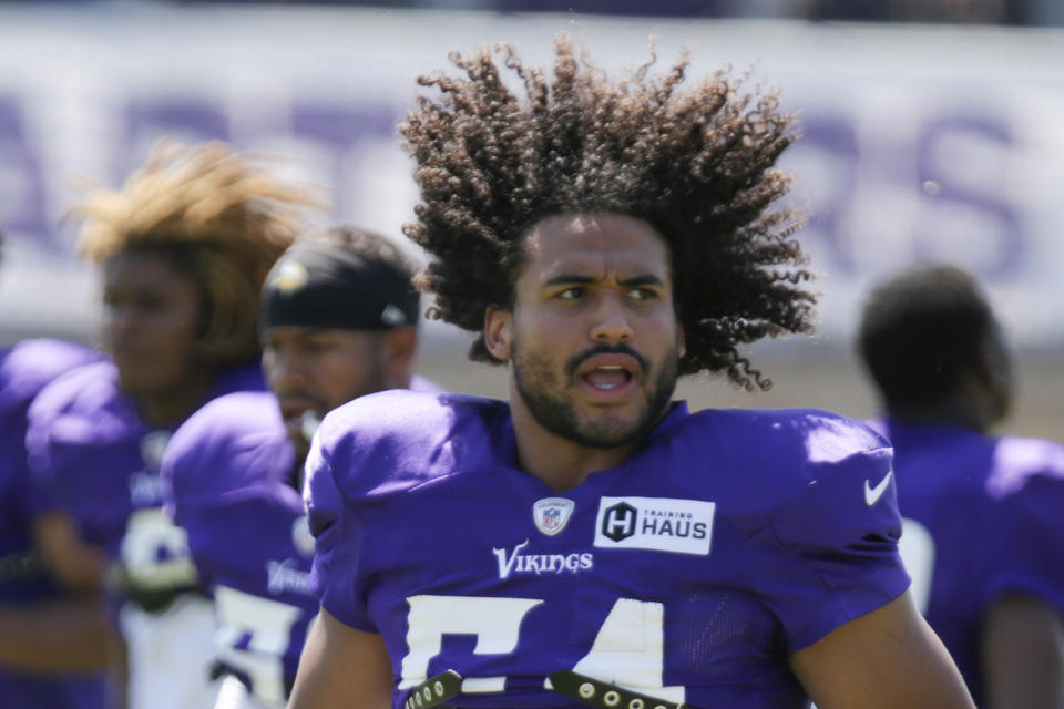 Minnesota Vikings linebacker Eric Kendricks runs at the NFL football team's practice facility in Eagan, Minn., Monday, Aug. 1, 2022. (AP Photo/Andy Clayton-King)