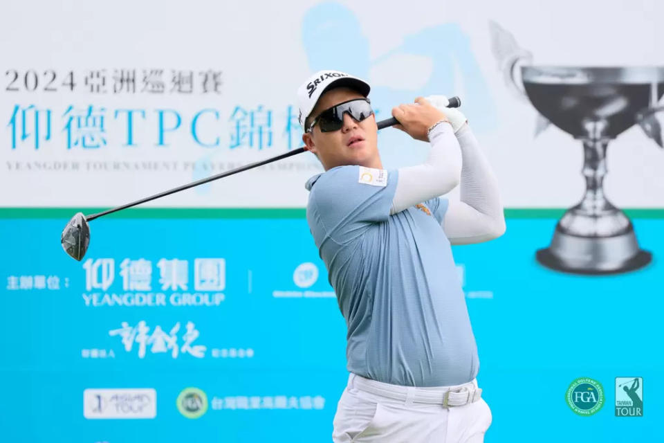 泰國選手Suteepat Prateeptienchai以兩回合總桿130桿-14單獨領先。Tpga/ 林聖凱攝影