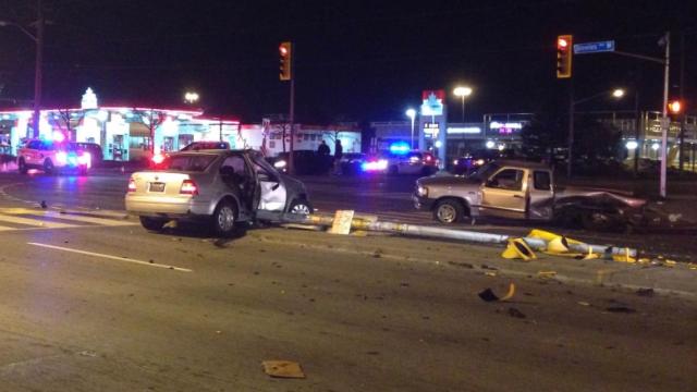 Man injured after overnight crash at Dufferin and Steeles