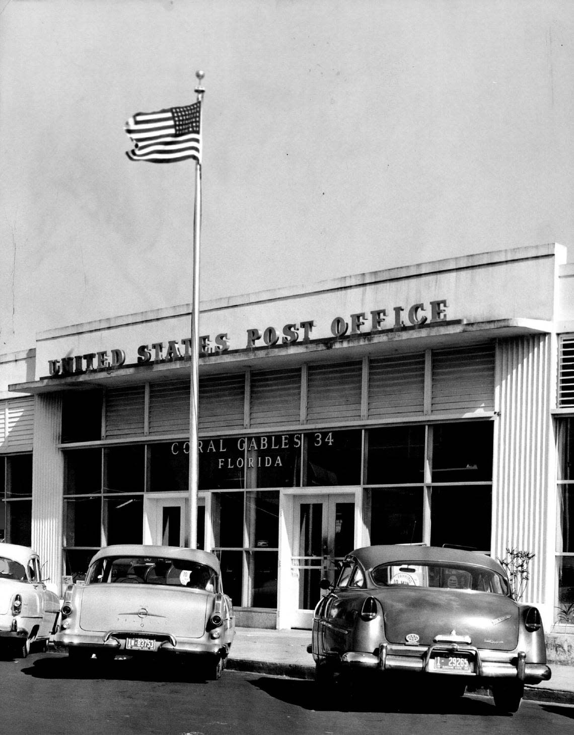 The post office at 132 Giralda Ave. in Coral Gables in 1956.