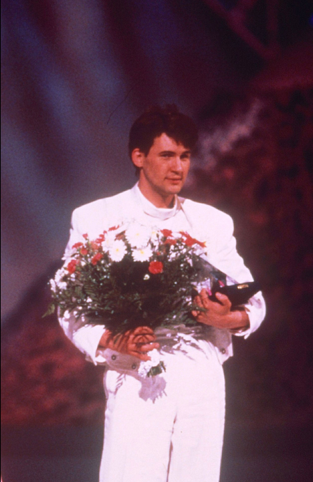 1987: Johnny Logan, ‘Hold Me Now’, Ireland