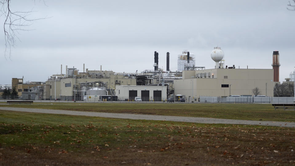 The Pfizer Global Supply Kalamazoo manufacturing plant is shown in Portage, Mich., Saturday, Dec. 12, 2020. (AP Photo/Paul Sancya)