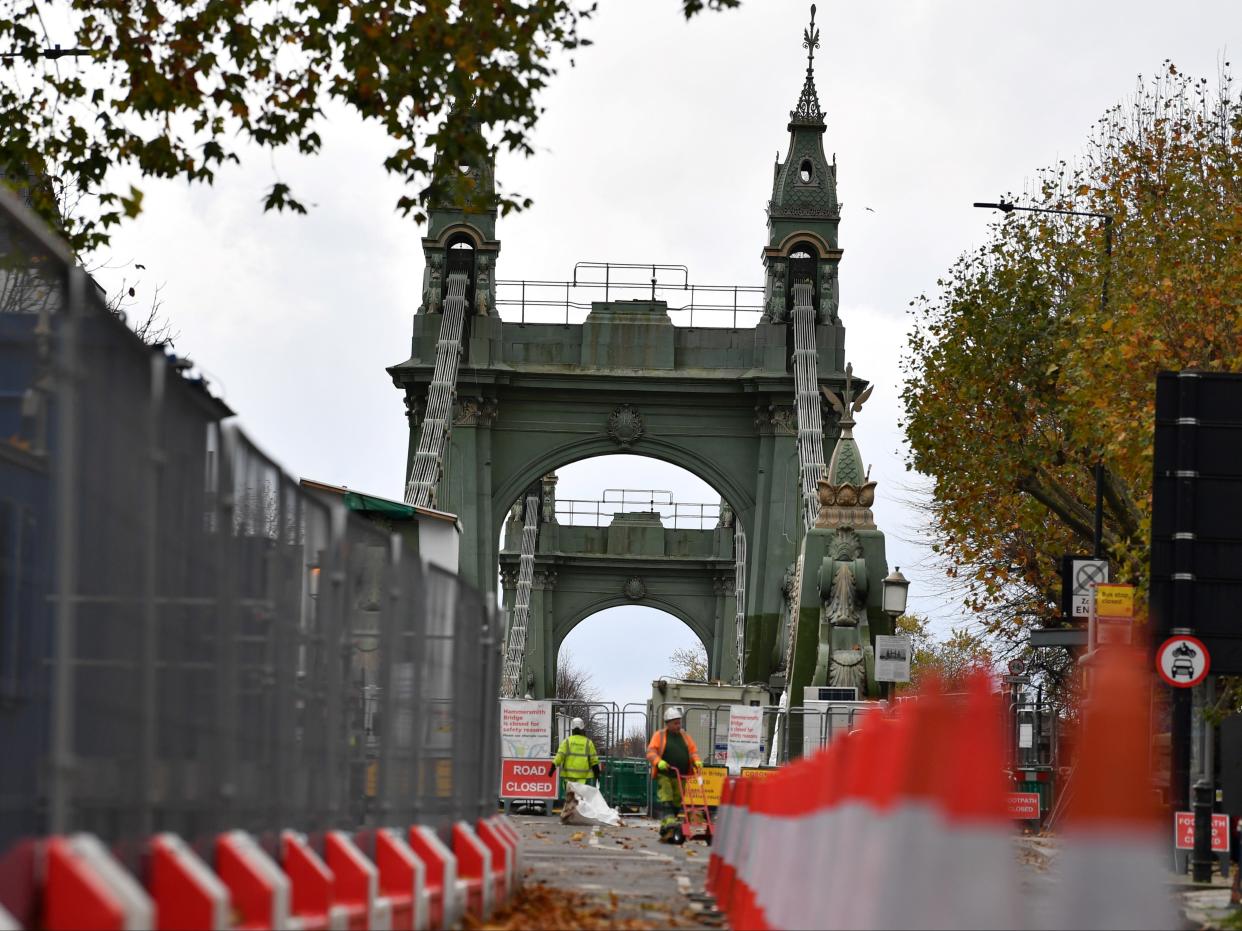 Hammersmith Bridge was closed to traffic in April 2019 because of fractures in its cast iron structure (AFP via Getty Images)