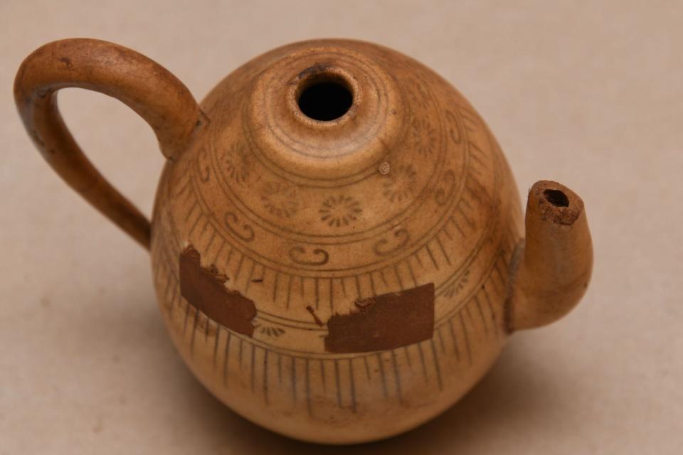 A ceramic tea pot. "It's really important for us as stewards of artifacts and cultural patrimony to make every effort that we can to see that these go back to the civilizations and the cultures in the countries where they belong," Kelly said.