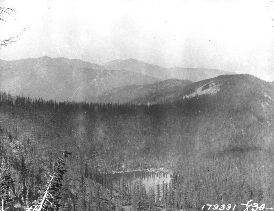 The destruction caused by the Big Burn of 1910 pushed the U.S. to revamp its wildfire management strategy. <a href="https://www.flickr.com/photos/fsnorthernregion/4929769257/in/photolist-8vCmDF-E3z8q2-ocmRsX-oczB4b-nVazPY-nVaFKr-EYbEUi-wZokmD-ovsbmw-ouqN9h-eeGCiQ-iGtZEn-sGrZef-ow9NqC-2hynMFE-of2i3p-ocvh2o-g1vNoQ-ocE6sF-tmU217-ocmSbv-nVbbg2-nV9Xyd-ocuUEf-oczYuh-ocmRot-E3f9vC-EXDNjS-ERLp3i-Eru2nD-wjPumv-eeGLaG-eeGSsU-eeGSKC-eeGRbN-eeBfkP-eeB4YF-eeGK43-eeB9v2-eeB31K-preajL-eeATZk-EFNdEa-roXP8k-xgQukD-oeSiDc-ocE6Vp-oczYeC-oczB6f-oaBNRw" rel="nofollow noopener" target="_blank" data-ylk="slk:(Forest Service Northern Region/flickr);elm:context_link;itc:0" class="link ">(Forest Service Northern Region/flickr)</a>, <a href="http://creativecommons.org/licenses/by/4.0/" rel="nofollow noopener" target="_blank" data-ylk="slk:CC BY;elm:context_link;itc:0" class="link ">CC BY</a>