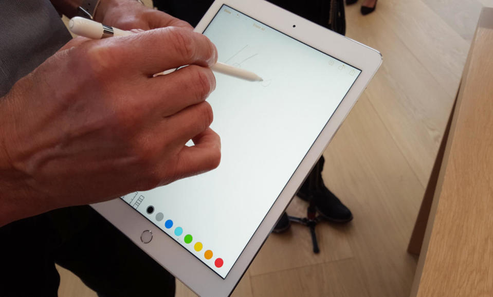 iPad Pro (9.7-inch): Very much Apple Pencil-compatible