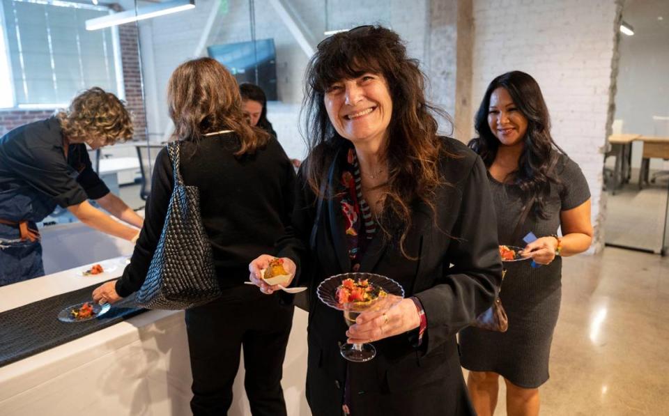 American chef and food writer/critic Ruth Reichl gets some food samples at the Bee’s News & Nosh: An evening with chef Billy Ngo and food writer Benjy Egel in March.