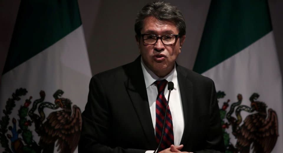 Ricardo Monreal, senador coordinador del grupo parlamentario Morena durante la presentación de las acciones en contra de la comercialización de armas y su tráfico ilícito a México