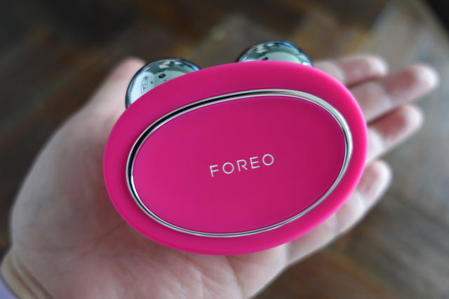 Review: Foreo Bear, a S$469 portable microcurrent facial device