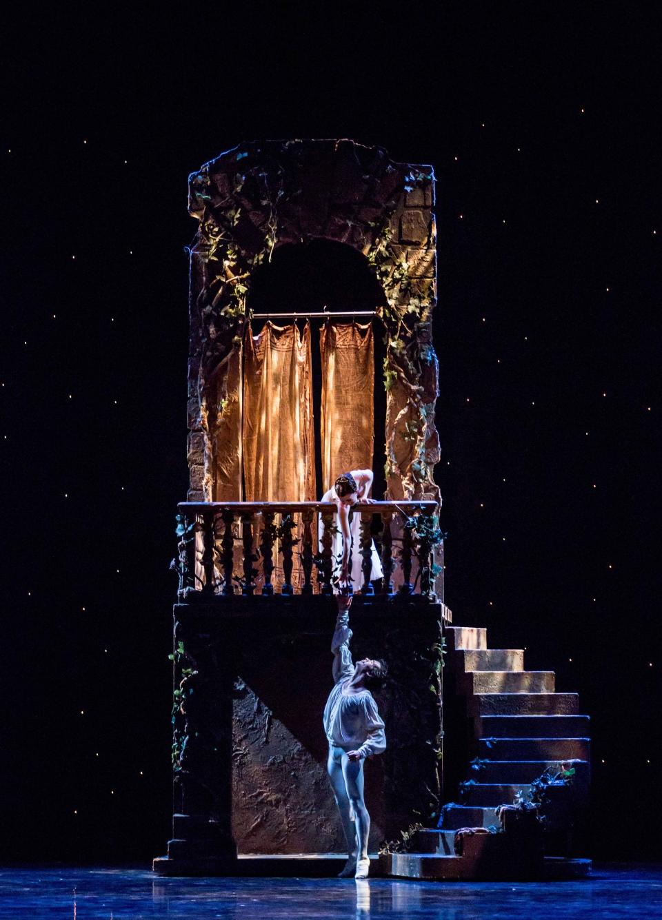 Dancers Caitlin Valentine and Miguel Anaya dance in the balcony scene from a previous showing of BalletMet’s “Romeo and Juliet.”