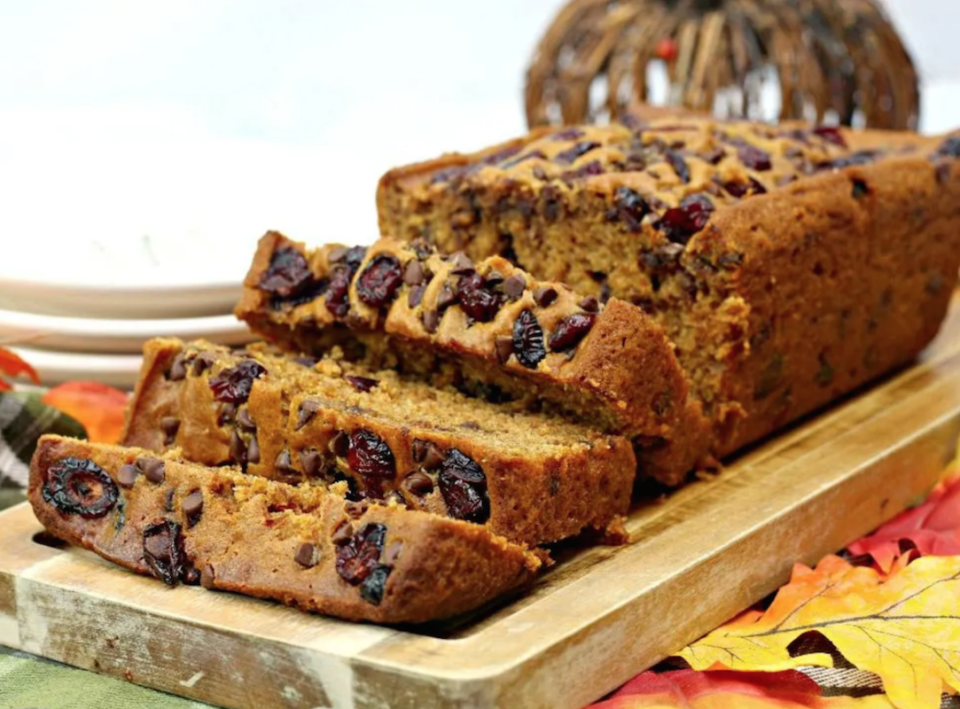 <p>Pam Beth</p><p>Loaded with chocolate chips, dried cranberries and pumpkin, this cranberry chocolate chip pumpkin bread is a really simple recipe to follow using only one mixing bowl. </p><p><strong>Get the recipe: <em><a href="https://parade.com/956878/pambeth/cranberry-chocolate-chip-pumpkin-bread-recipe/" rel="nofollow noopener" target="_blank" data-ylk="slk:Cranberry Chocolate Chip Pumpkin Bread;elm:context_link;itc:0;sec:content-canvas" class="link ">Cranberry Chocolate Chip Pumpkin Bread</a></em></strong></p>