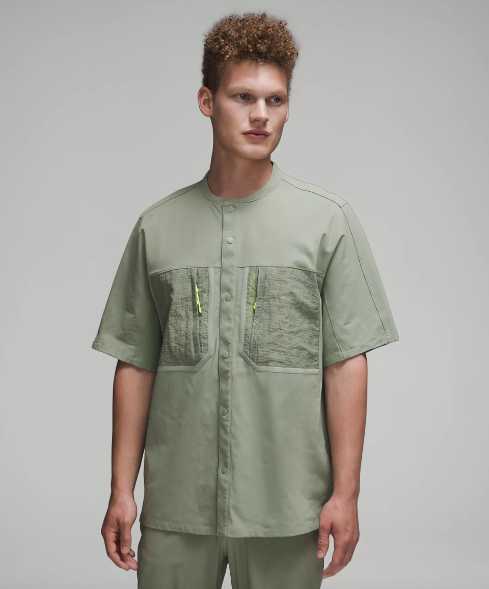 Water-Repellent Hiking Short Sleeve Shirt