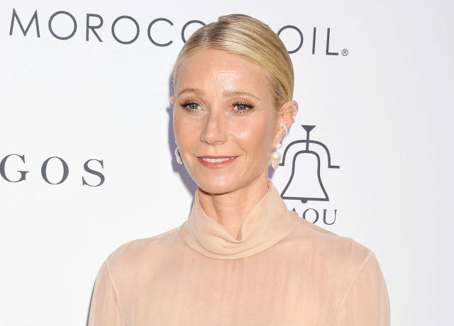 Gwyneth Paltrow, 51, Shows Off Her Toned Body In A Hot Pink Bikini—She  Seriously Doesn't Age! - SHEfinds