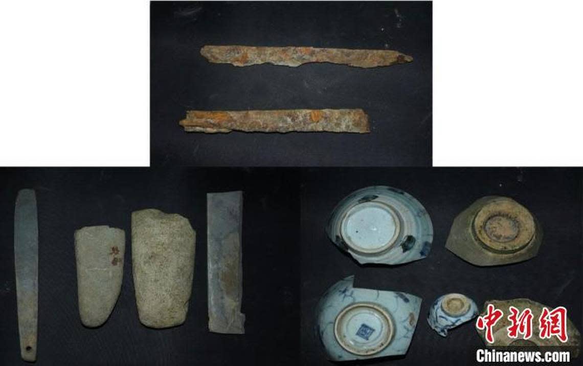 Artifacts uncovered with the tombs.