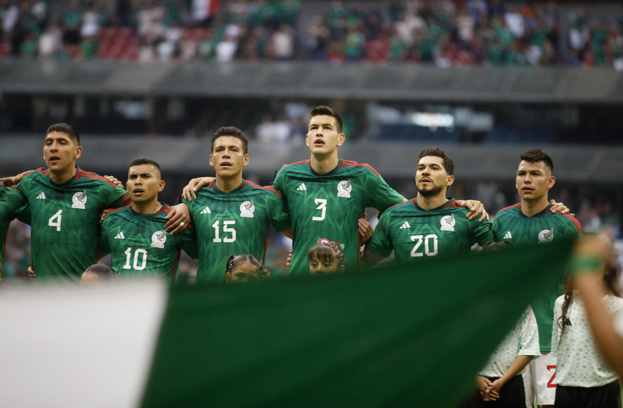 Selección Mexicana en su partido contra Jamaica del domingo pasado en el Estadio Azteca. (REUTERS/Raquel Cunha)