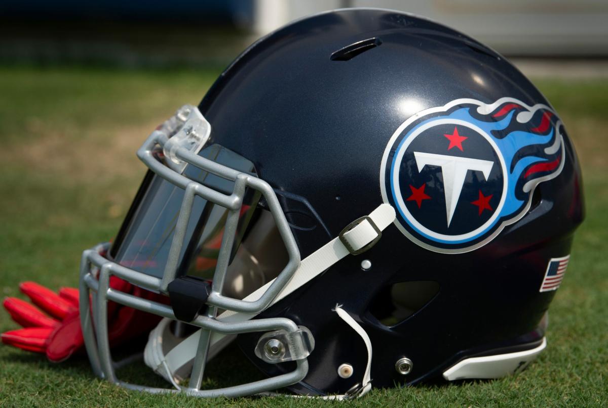 Titans' helmet logo ranked as NFL's worst by For The Win