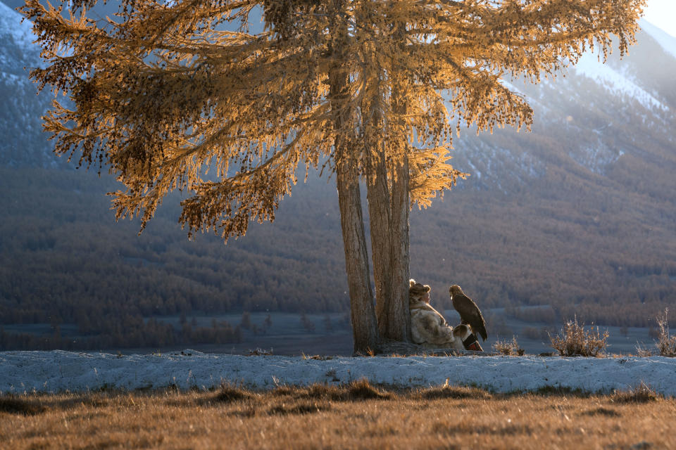 One of the riders with his eagle