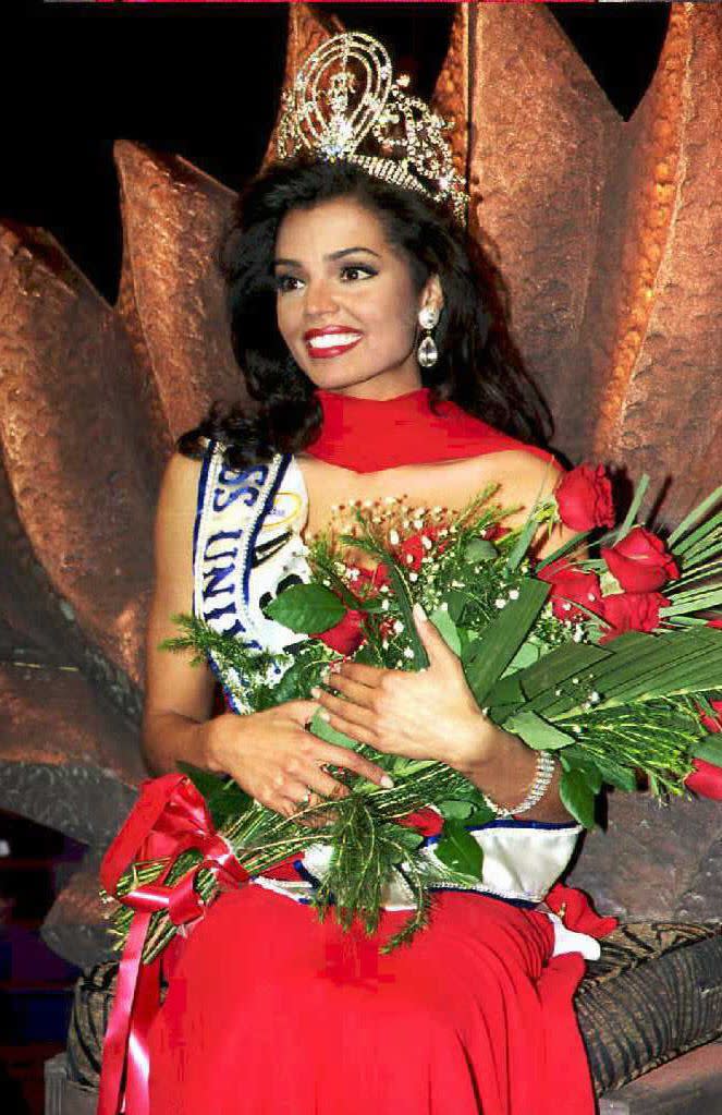 <p>Chelsi Smith was the first American to be crowned since 1980. </p>