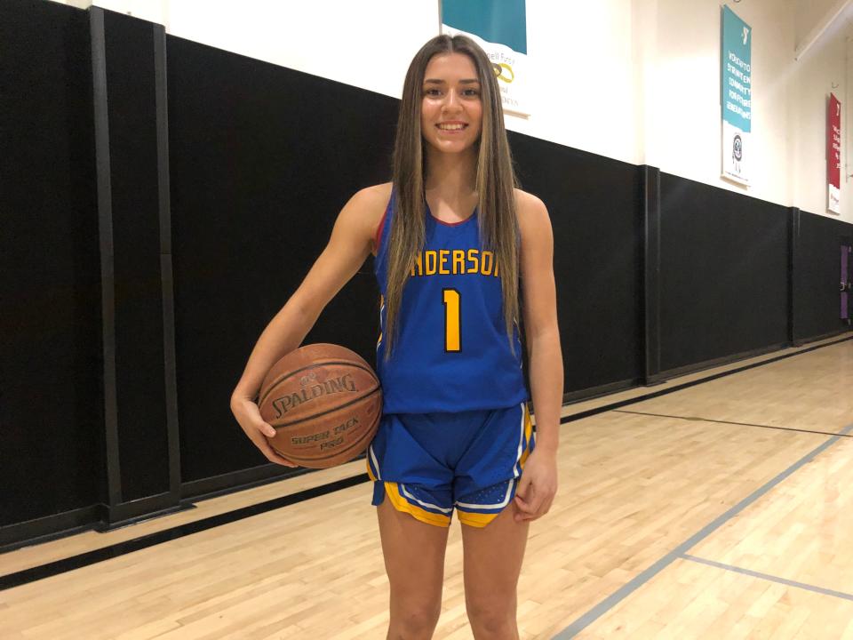 Anderson junio point guard Diana Lomeli holds the ball on her left hand at the Shasta Family YMCA on Wednesday, Dec. 14, 2022.