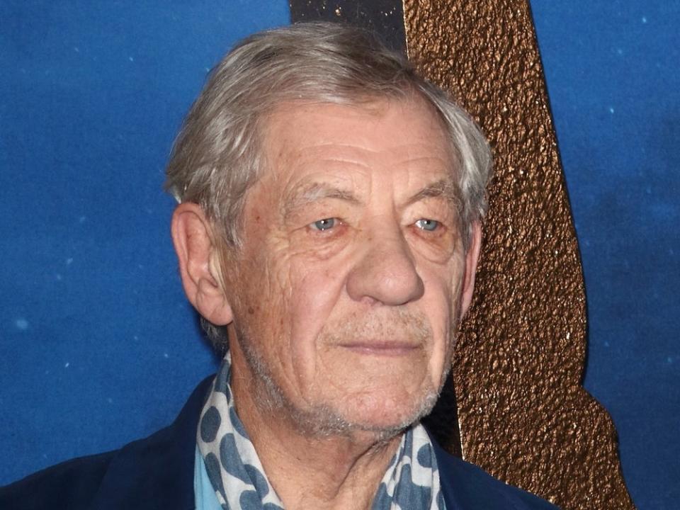 Unter anderem Sir Ian McKellen hat einen blauen Haken bekommen. (Bild: Landmark Media. pictures@lmkmedia.com. Tel:00 44 20 7033 3830/ImageCollect)