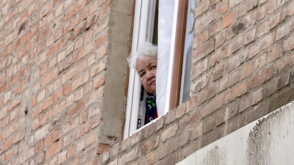 Lyudmila en en su departamento.