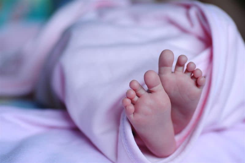 ▲日前在中國大陸廣西就有一位出生10天的女嬰，與香妃一樣天生就有淡淡體香，而真實原因也揭曉了。（示意圖，圖中人物與當事者無關／翻攝自《pixabay》）