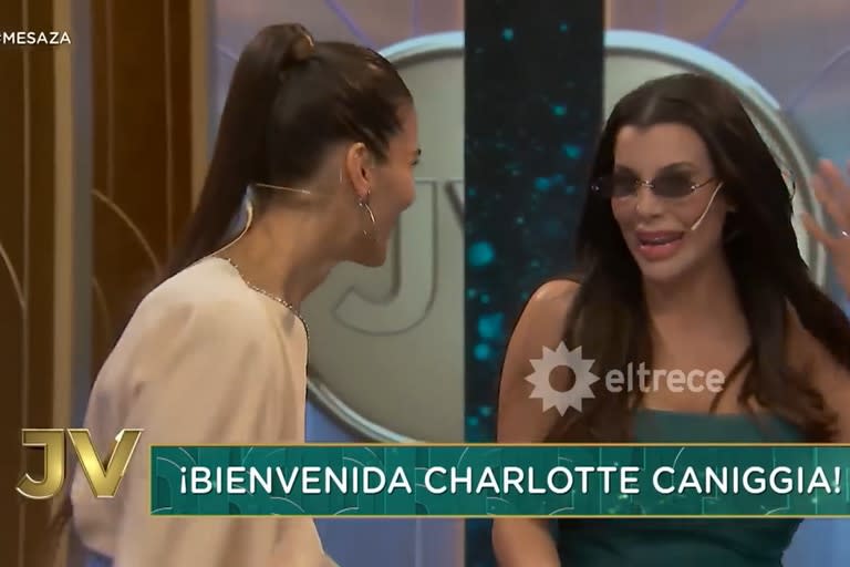 Charlotte Caniggia desconcertó a Juana Viale en su ingreso.