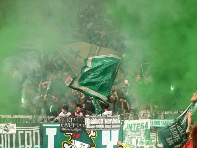 Pyrotechnik: Werder muss Geldstrafe bezahlen