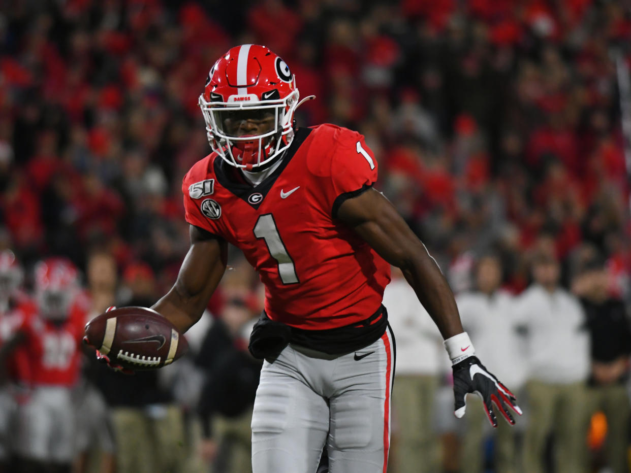 ATHENS, GA - NOVEMBER 09: Georgia Bulldogs Wide Receiver George Pickens (1) rushes the ball during the game between the Missouri Tigers and the Georgia Bulldogs on November 09, 2019, at Sanford Stadium in Athens, Ga.(Photo by Jeffrey Vest/Icon Sportswire via Getty Images)