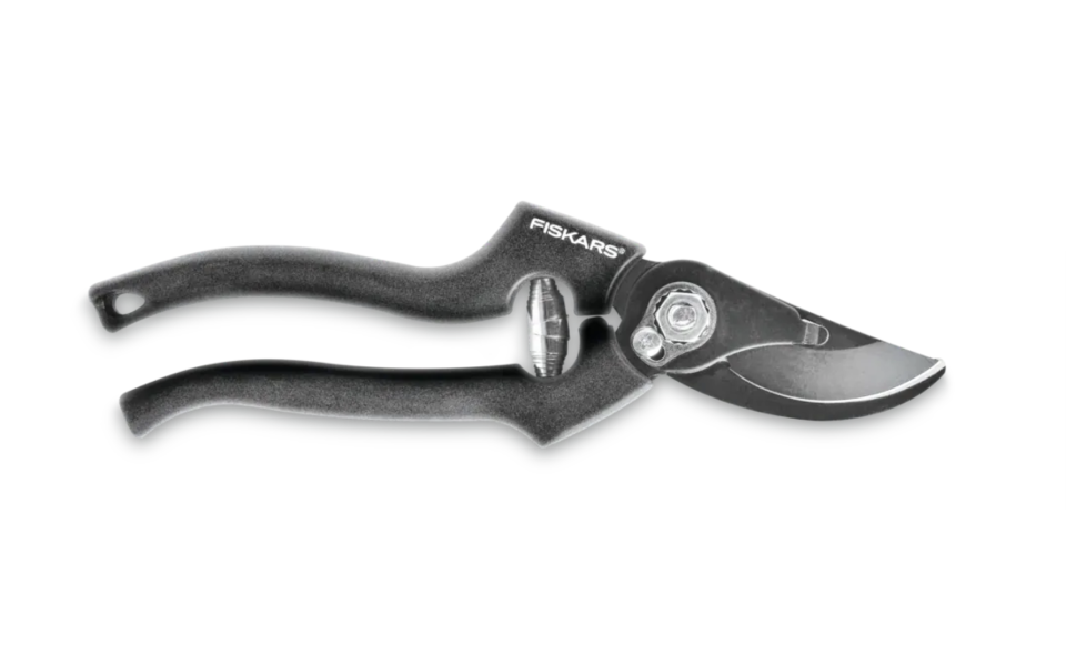 Fiskars Pro Bypass Pruner (photo via Canadian Tire)