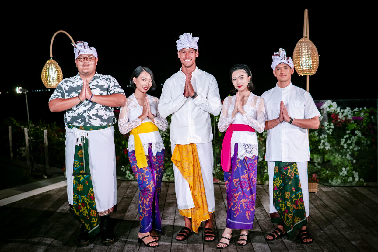 (Kiri ke kanan) Reza Chandika, Rara Sekar, Richard Kyle, Isyana Sarasvati, dan Afgan siap mengajak bertualang dalam serial TV AXN Ultimate Challenge mulai Kamis (25/11/2021).