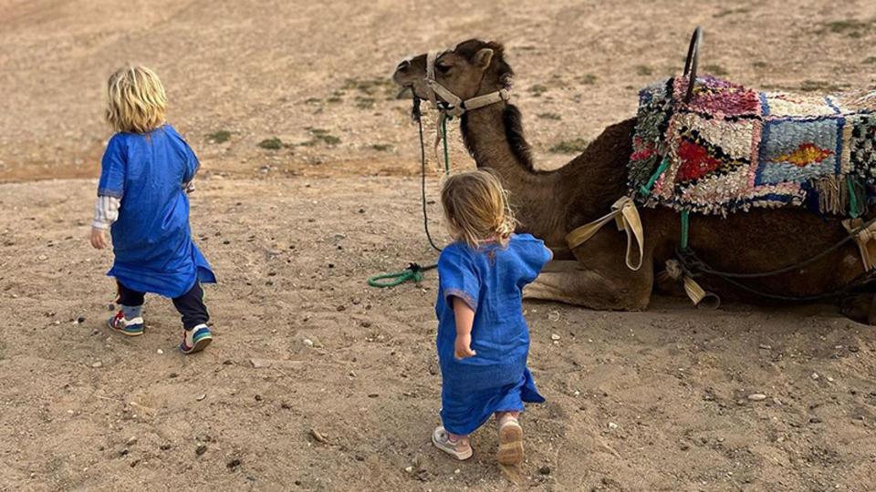 Carrie Johnson's photo of Wilf and Romy in the desert