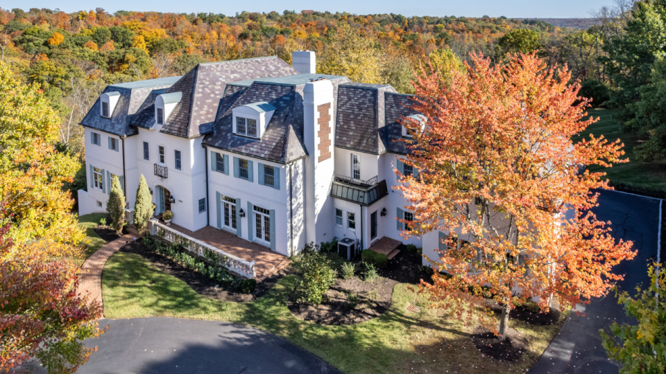 <em>The 9,067-square-foot Cincinnati chateau was constructed in 1995. (Courtesy Photo/Chris Farr with The First Showing) </em>