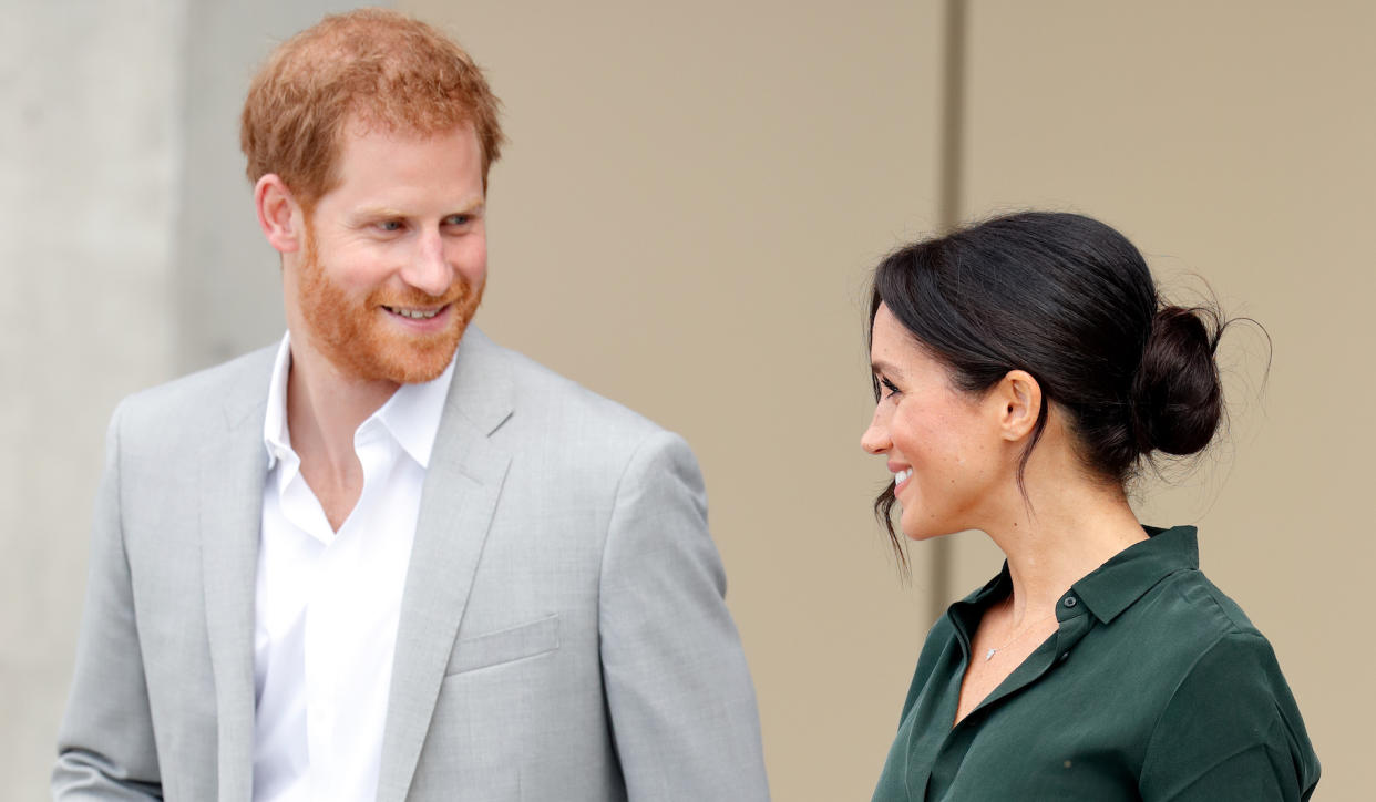 Da wussten sie es schon, aber die Welt noch nicht: Harry und Meghan Anfang Oktober in Sussex. (Bild: Getty Images)