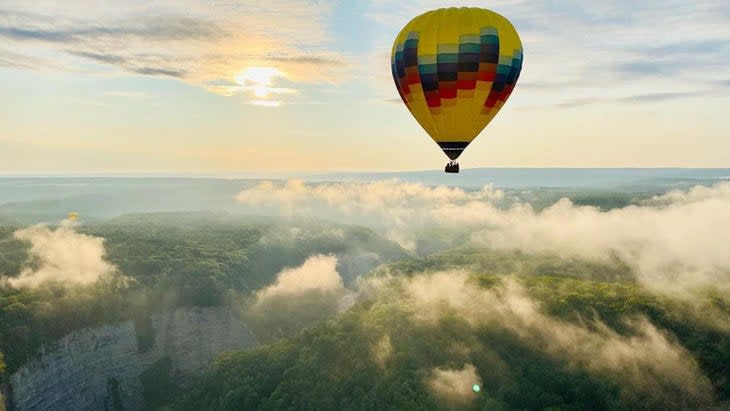 hot air balloon letchworth state park