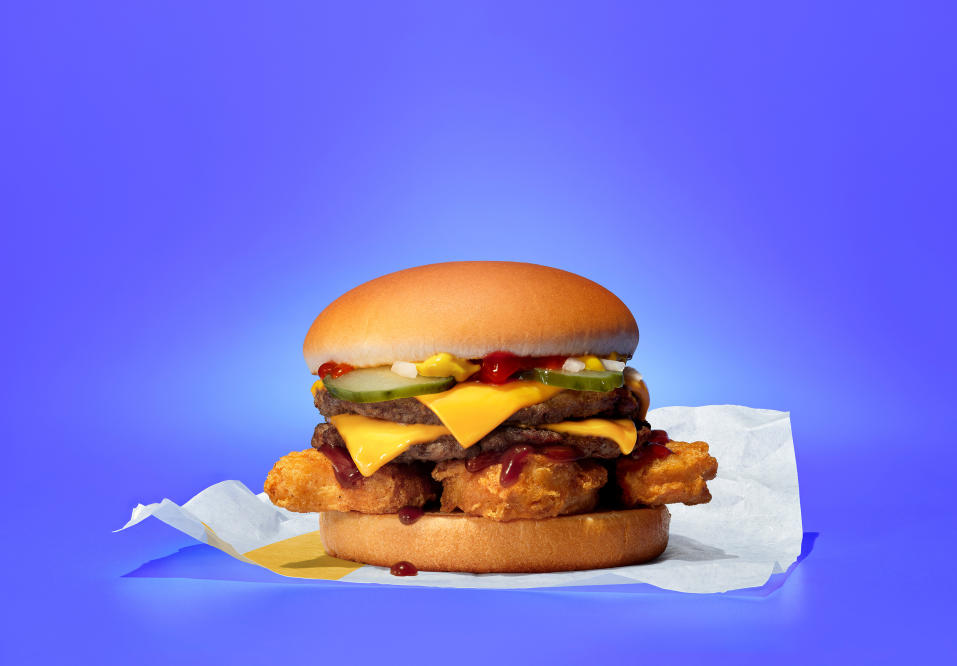 REVIEW: McDonald's Menu Hacks Crunchy Double - The Impulsive Buy